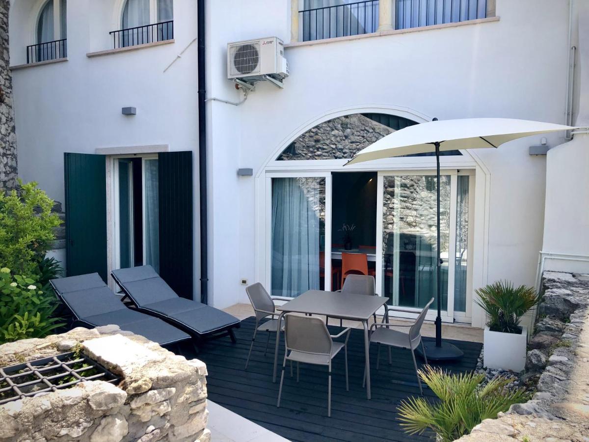 Villa Borgo Borago Brenzone sul Garda Esterno foto
