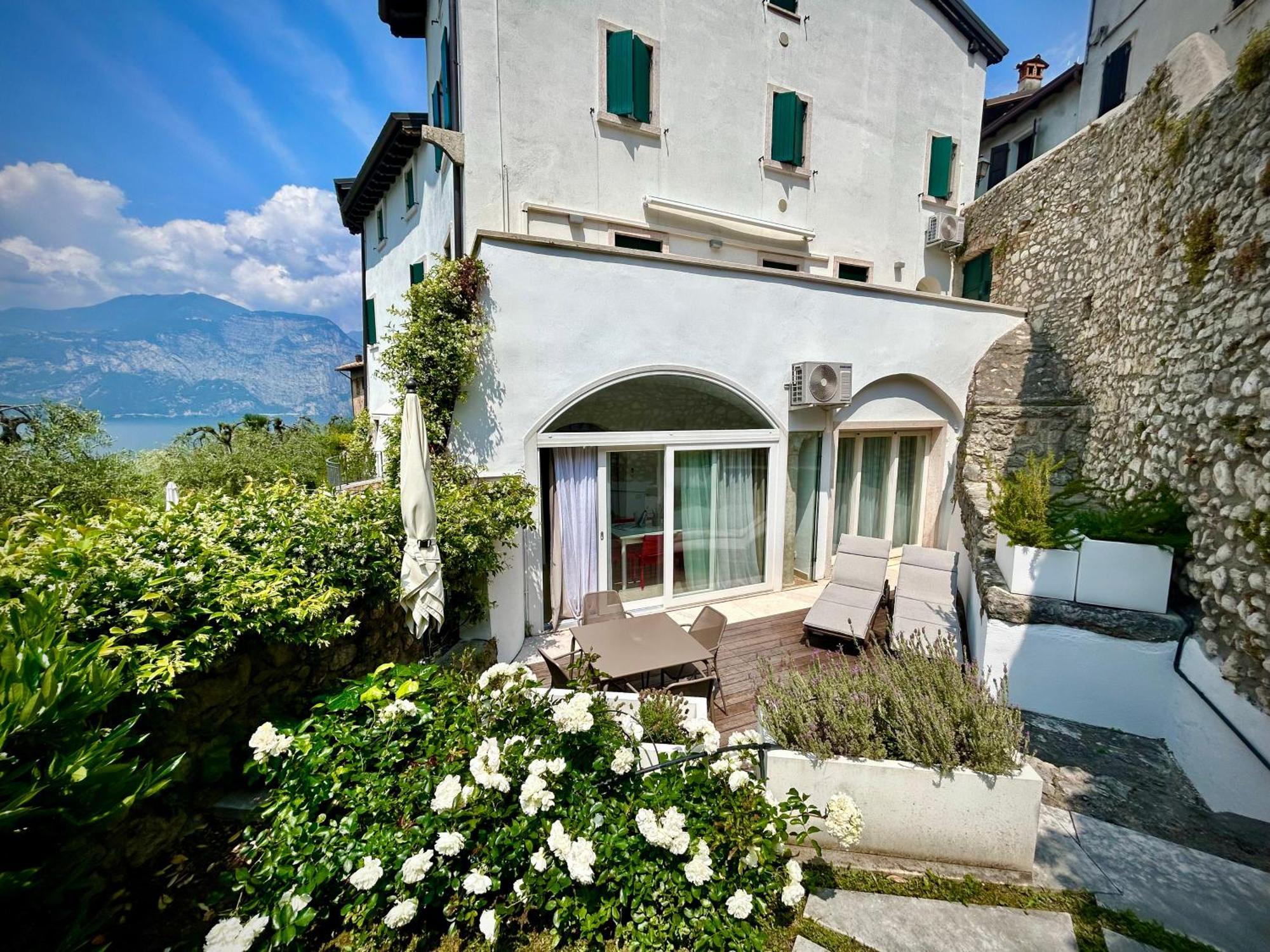 Villa Borgo Borago Brenzone sul Garda Camera foto
